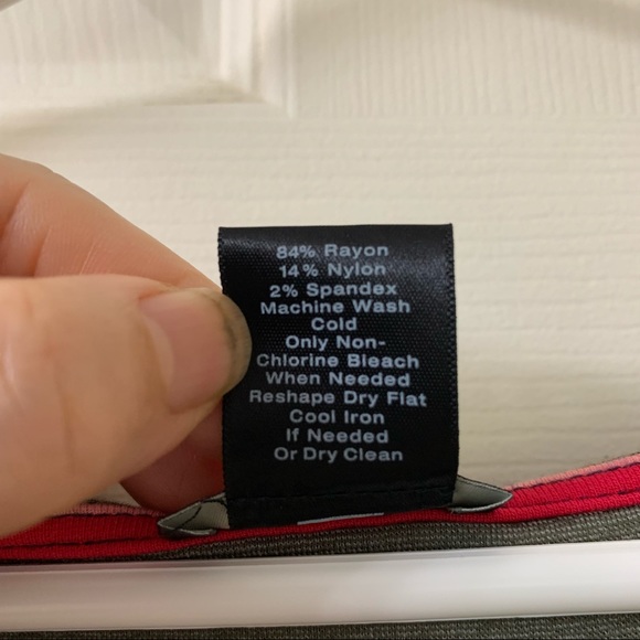 🌷3 for$25🌷Ann Taylor Factory, US S (Fits Up To US M), Navy Stripe Tank Top - Picture 7 of 7